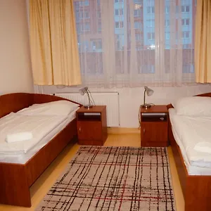 lowcost-hotel-ostrava.ostravahotels.net/